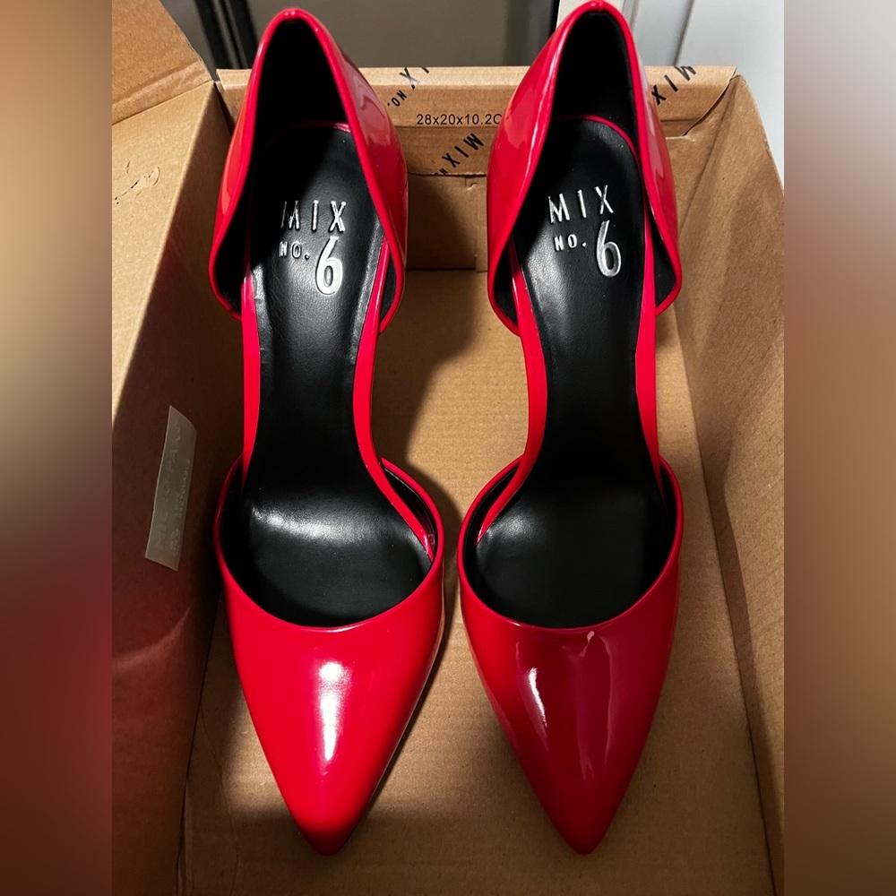 Mix No 6 Size 7 Red Dawnira Pump Heels